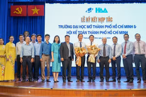 Trường ĐH Mở TPHCM ký kết hợp tác với các đơn vị.