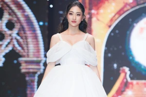 Hoa hậu Lương Thùy Linh lọt top 12 Miss World 2019.