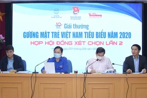 Hội đồng xét chọn giải thưởng "Gương mặt trẻ Việt Nam tiêu biểu" họp lần 2.