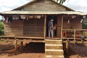 Căn nhà của gia đình ông Y Grek Ksơr tại Buôn Bia, xã Ea Hiao, huyện Ea H" Leo.