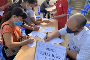 Người tham gia hiến máu phải thực hiện khai báo y tế bắt buộc.