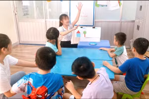 Giáo viên làm gì để giúp trẻ tự kỷ hòa nhập khi vào lớp 1.