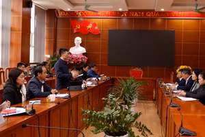 Sở GD&ĐT làm việc với UBND huyện Bắc Hà.