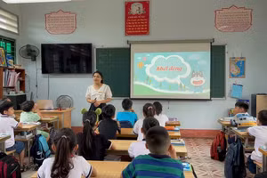 Tiết học chuyên đề "Phương pháp, kĩ thuật dạy học môn Toán lớp 4 Chương trình GDPT 2018" của trường Tiểu học Kim Đồng.