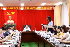 Quang cảnh cuộc họp thẩm định Tài liệu giáo dục địa phương tỉnh Lai Châu lớp 4, 8, 11.