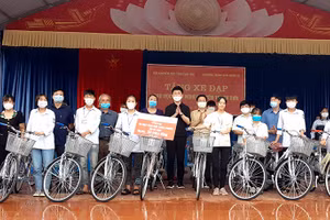 Phú Thọ: Gần 6,6 tỷ đồng “Tiếp sức cho em tới trường-vì em hiếu học” 