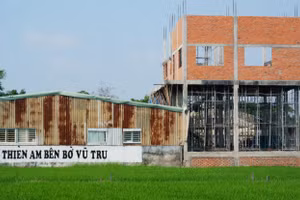 Tịnh thất Bồng Lai - Thiền am bên bờ vũ trụ.