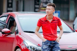 Youtuber Duy Thường bị tạm giữ vì liên quan đến vụ hỗn chiến khiến 2 người bị thương.