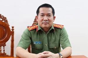 Đại tá Đinh Văn Nơi.