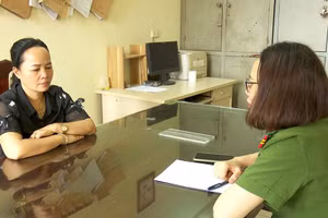 Đối tượng Phạm Thị Thảo tại cơ quan công an.