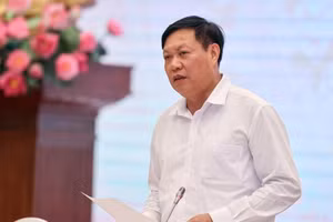 Thứ trưởng Bộ Y tế Đỗ Xuân Tuyên.