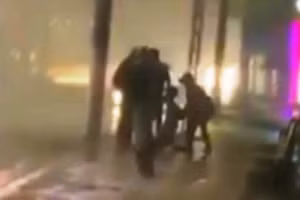 Ảnh cắt từ clip được người dân ghi lại.