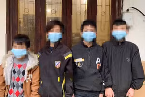 Nhóm thiếu niên có hành vi đột nhập nghĩa trang trộm cắp tài sản.