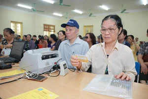 Trong tháng 3/2022, hướng dẫn điều chỉnh lương hưu, trợ cấp bảo hiểm xã hội (BHXH), trợ cấp hằng tháng, thời điểm hưởng lương hưu đối với trường hợp không còn hồ sơ gốc sẽ có hiệu lực.