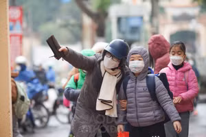 Học sinh tiểu học tại 18 huyện, thị xã quay trở lại trường học trực tiếp.