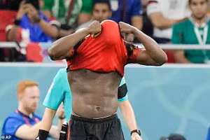 Có lẽ đây là màn trình diễn tệ hại nhất sự nghiệp của Romelu Lukaku. 