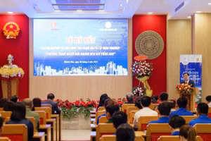 Chương trình “Người dân Khánh Hòa nói tiếng Anh” nhằm giúp người dân địa phương có thể giao tiếp tiếng Anh cơ bản, thúc đẩy phong trào nói tiếng Anh đi vào cuộc sống.