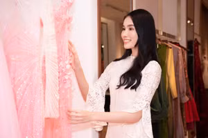 Á hậu Phương Anh thổi sáo, khoe hình thể nóng bỏng tại Miss International 2022 