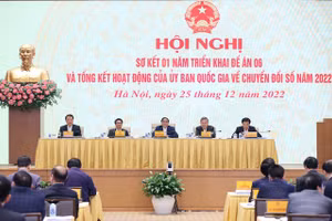 Thủ tướng Chính phủ Phạm Minh Chính, Chủ tịch Ủy ban Quốc gia về chuyển đổi số chủ trì Hội nghị Sơ kết 1 năm triển khai Đề án 06 - Ảnh: VGP/Nhật Bắc