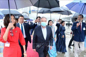 Tổng Thư ký Liên hợp quốc António Guterres tại Sân bay Quốc tế Nội Bài. Ảnh: Minh Đức/TTXVN