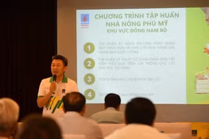 Chương trình “Nhà nông Phú Mỹ” nhằm xây dựng các hạt nhân để lan tỏa kỹ thuật canh tác nông nghiệp tiên tiến trong cộng đồng