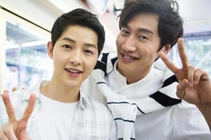 Song Joong Ki và Lee Kwang Soo đều sinh năm 1985.