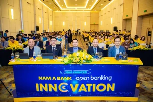 Vòng chung kết Nam A Bank – OPEN BANKING INNOVATION nhận được sự tham gia của đông đảo Đội thi và Hội đồng Ban Giám khảo có bề dày kinh nghiệm. 