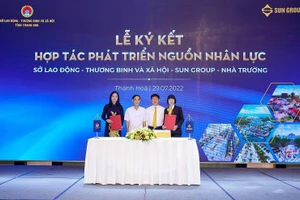 3 “Nhà” ký kết hợp tác phát triển nguồn nhân lực Thanh Hóa.