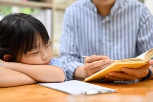 “Vòng lặp gian nan” khiến người học và người dạy không theo kịp thời đại