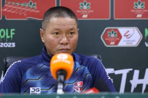 HLV Chu Đình Nghiêm thận trọng trước trận gặp Incheon United.
