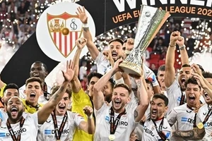 CLB Sevilla có lần thứ 7 vô địch Cúp C2 châu Âu.