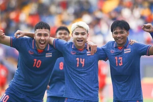 U22 Thái Lan sáng cửa vào bán sau trận thắng đậm Lào.