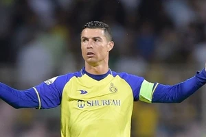 Đội bóng của Ronaldo bị FIFA cấm đăng ký cầu thủ mới.