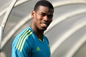 Tiền vệ Paul Pogba sẽ không bị sa thải như đồn đoán.