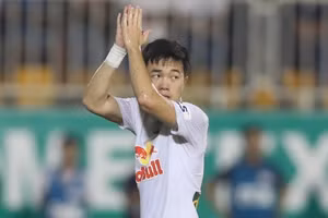 Xuân Trường nguy cơ ngồi ngoài trận tranh Siêu Cúp quốc gia.