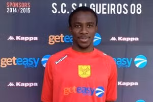 Onyeka Osemene đang thử việc ở Sông Lam Nghệ An. 