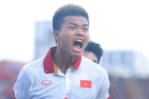 U22 Việt Nam dừng bước ở bán kết SEA Games 32 sau trận thua Indonesia.