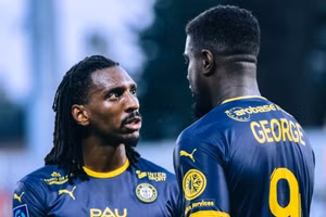 Pau FC thắng Rodez 3-2 ở vòng 37 giải hạng Nhất của Pháp.