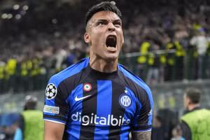 Lautaro Martinez lọt tầm ngắm của Chelsea và Real Madrid.