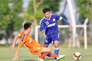 U19 Công an Hà Nội gặp khó ở vòng loại U19 quốc gia.