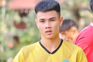 Hoàng Minh Tiến được đôn lên đội 1 Hoàng Anh Gia Lai.