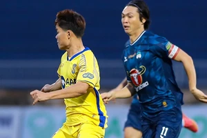 Hoàng Anh Gia Lai làm khách của Nam Định ở vòng 8 V-League.