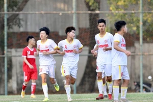 U19 Hoàng Anh Gia Lai dẫn đầu bảng C vòng loại U19 sau 3 trận toàn thắng.