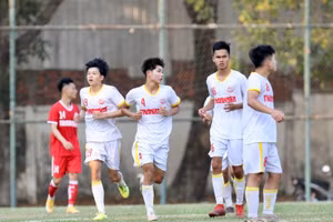 U19 Hoàng Anh Gia Lai dẫn đầu bảng C vòng loại U19 sau 3 trận toàn thắng.
