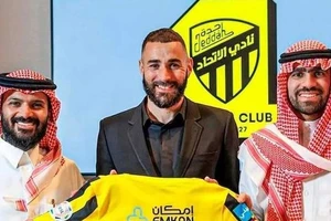 Benzema gia nhập Al-Ittihad với bản hợp đồng 2 năm với mức lương 200 triệu euro/mùa.