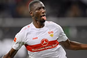 Serhou Guirassy lọt tầm ngắm của MU.