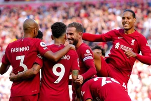 Liverpool được dự báo sẽ đánh bại Wolves trong khuôn khổ trận đá bù vòng 7 Ngoại hạng Anh.