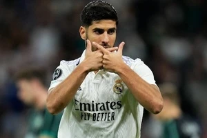 Asensio lọt vào mắt xanh của Man United.