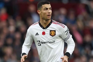 Ronaldo chia tay người đại diện sau 20 năm gắn bó.