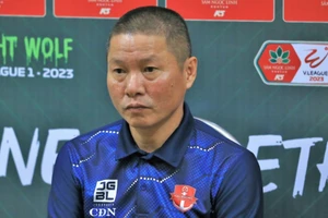 HLV Chu Đình Nghiêm lọt Top 3 Huấn luyện viên xuất sắc nhất V.League 2023.